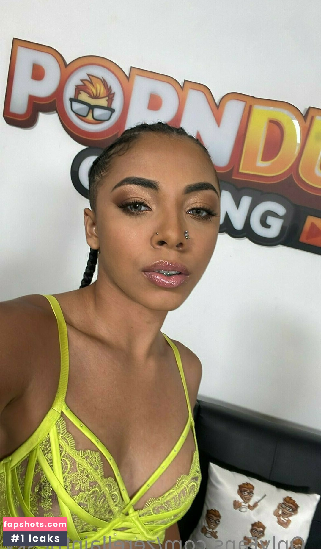 lightskin gallery photo #230