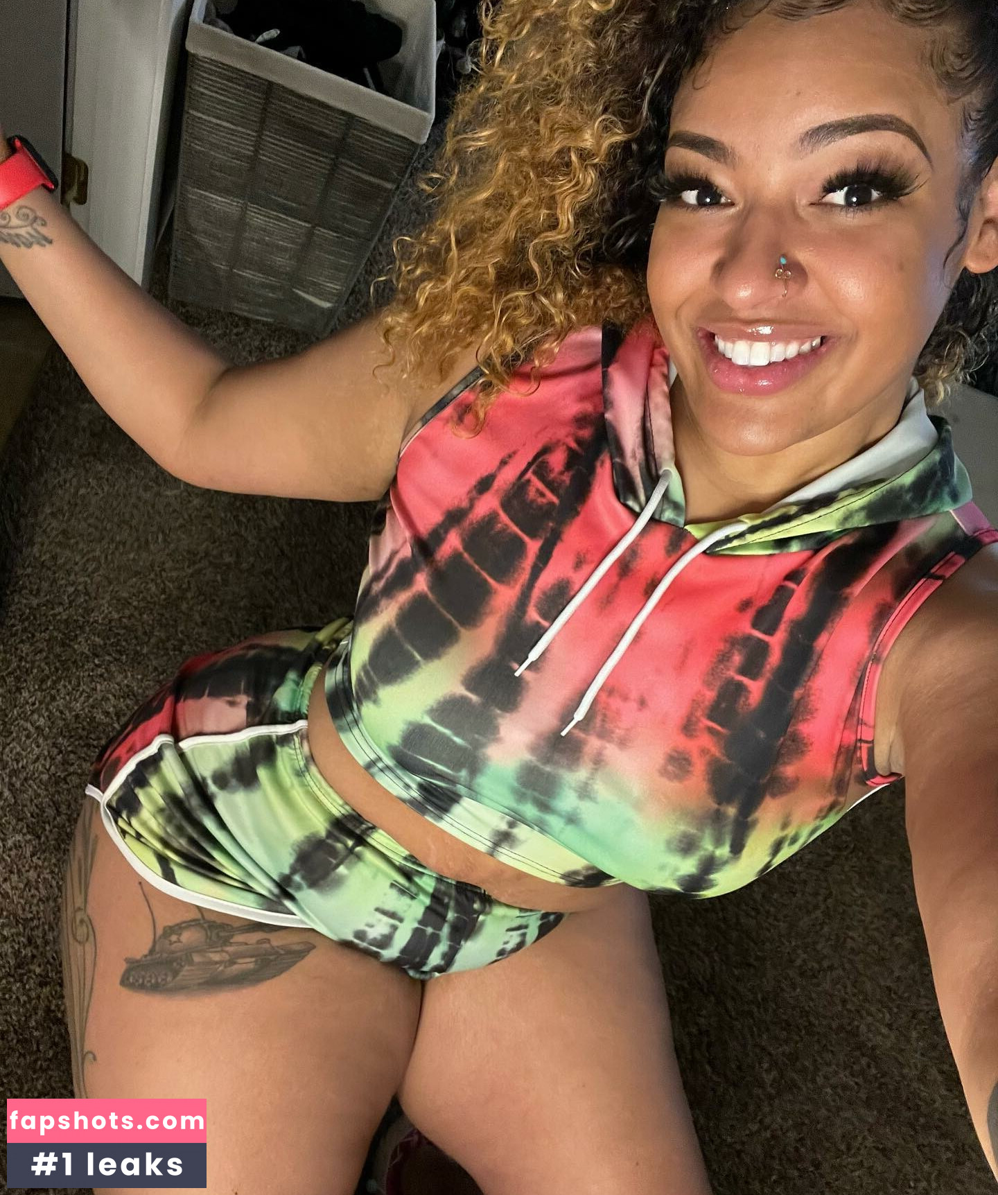 lightskin gallery photo #341