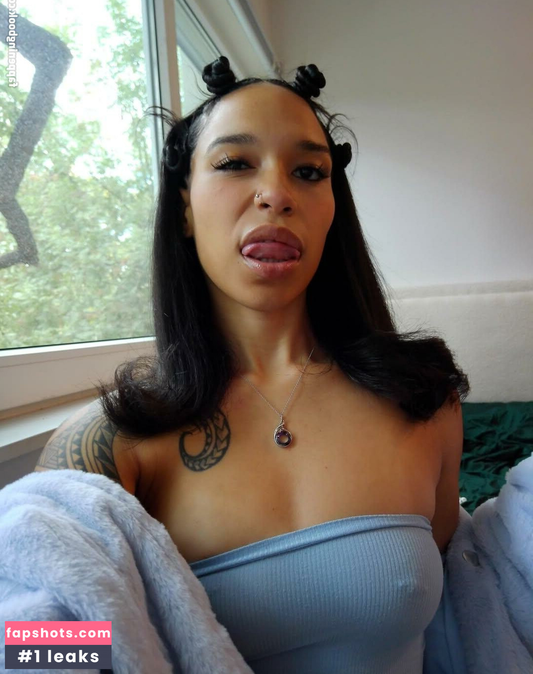 lightskin gallery photo #6