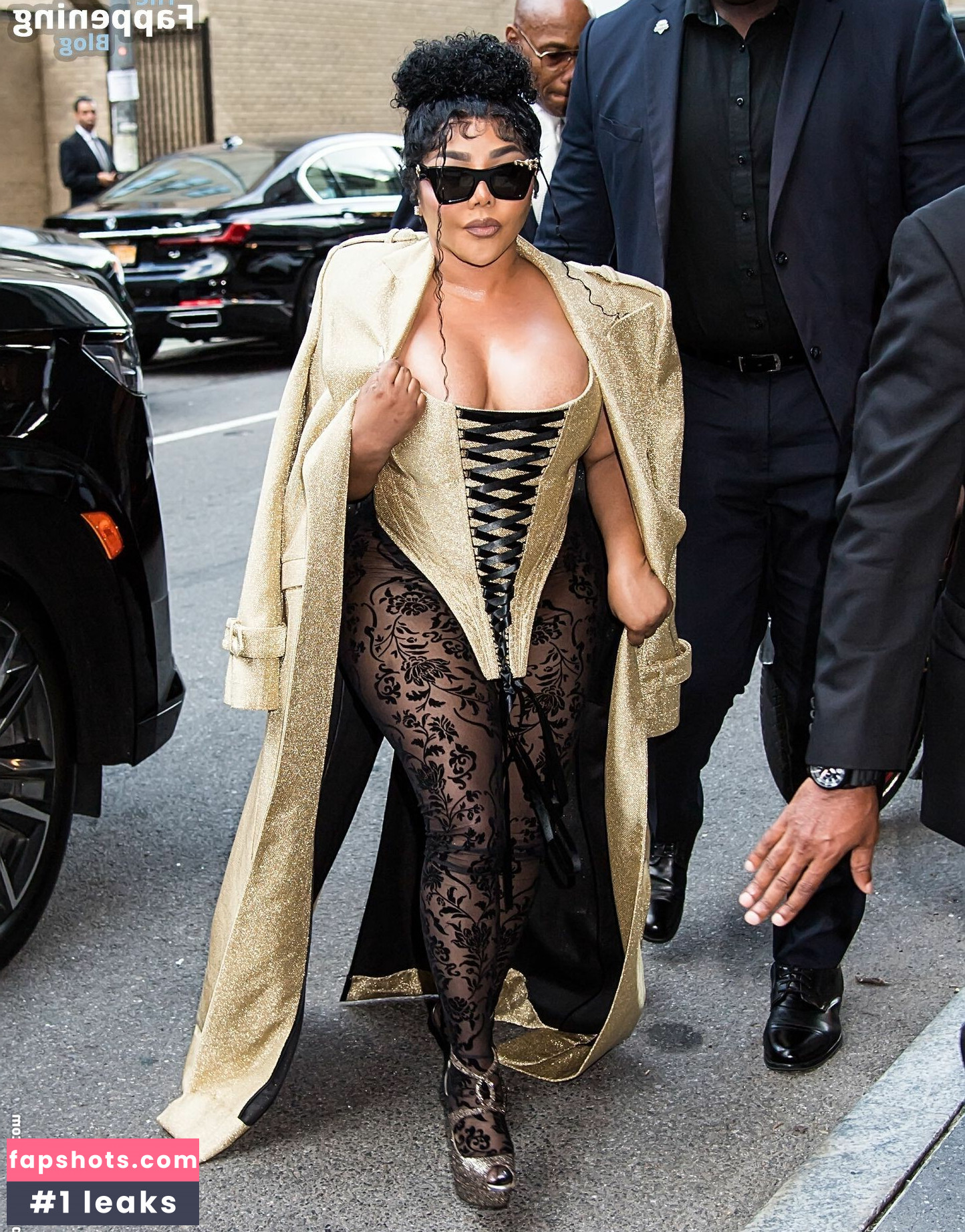 Lil' Kim gallery photo #16