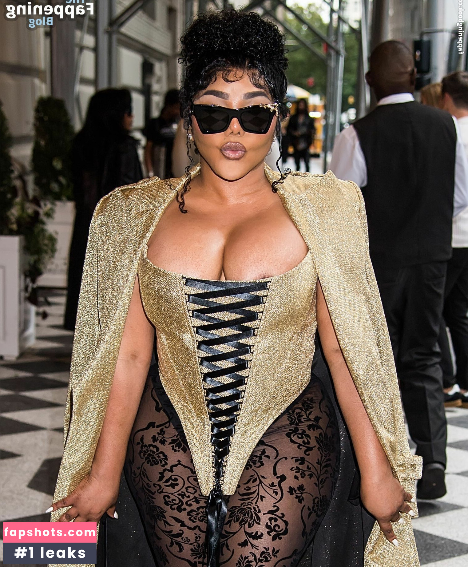 Lil' Kim gallery photo #20