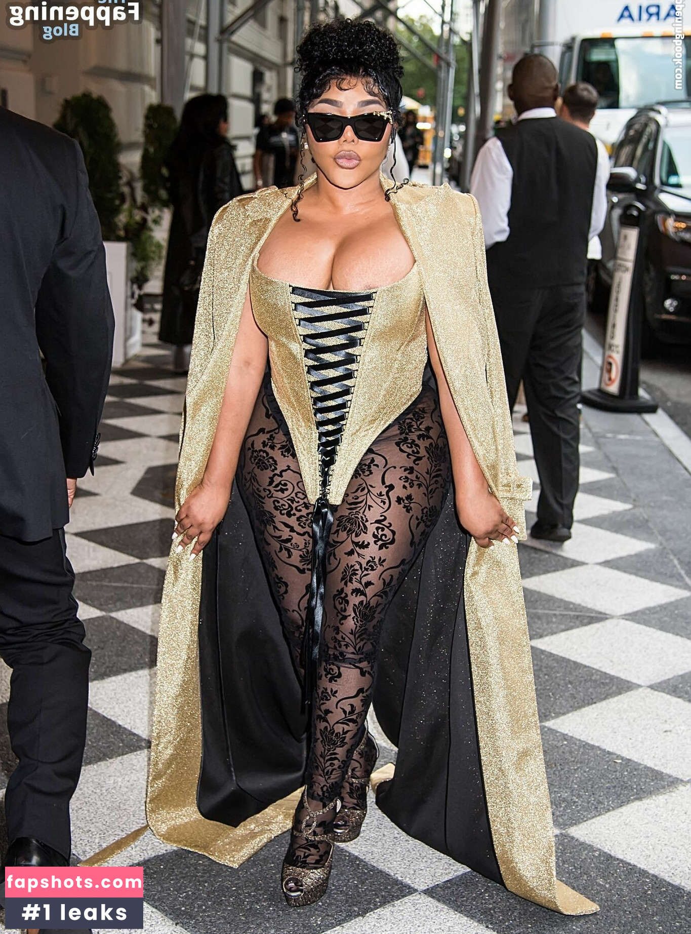 Lil' Kim gallery photo #22