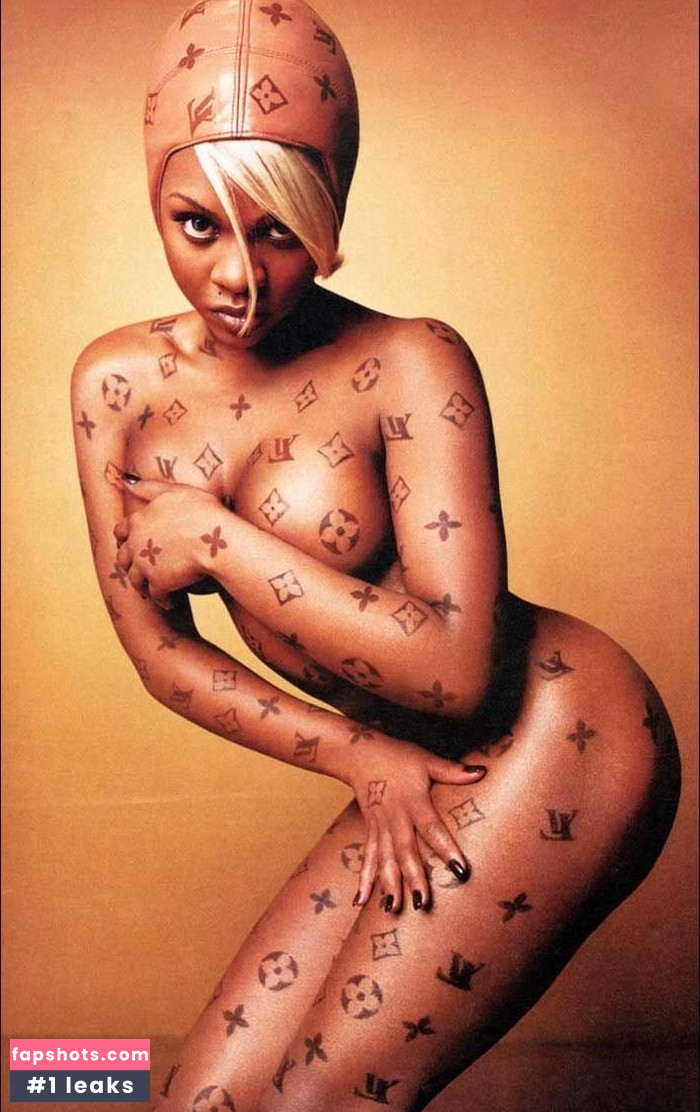 Lil' Kim gallery photo #78