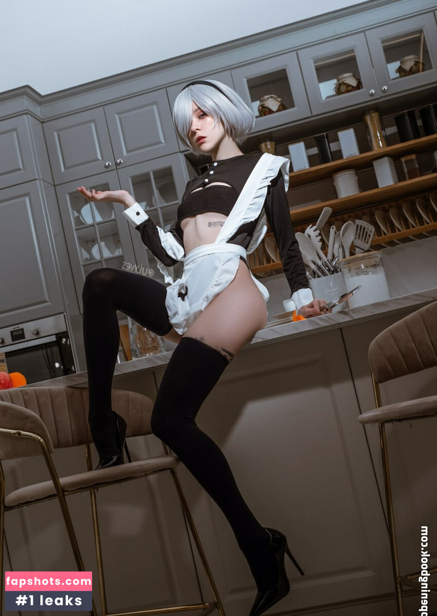 Lil Yves gallery photo #5