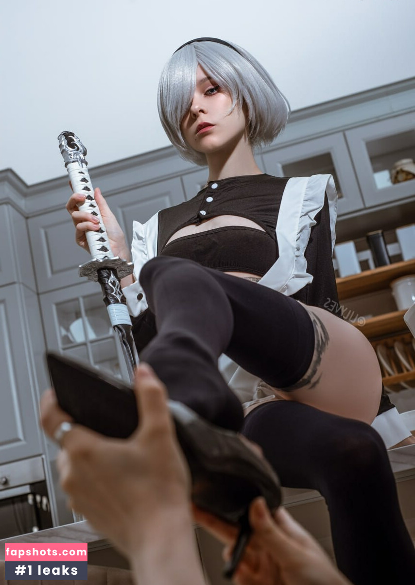 Lil Yves gallery photo #6