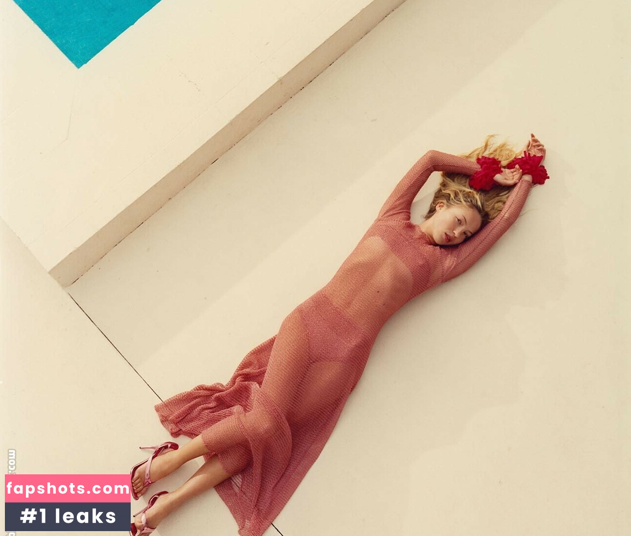 Lila Moss gallery photo #13