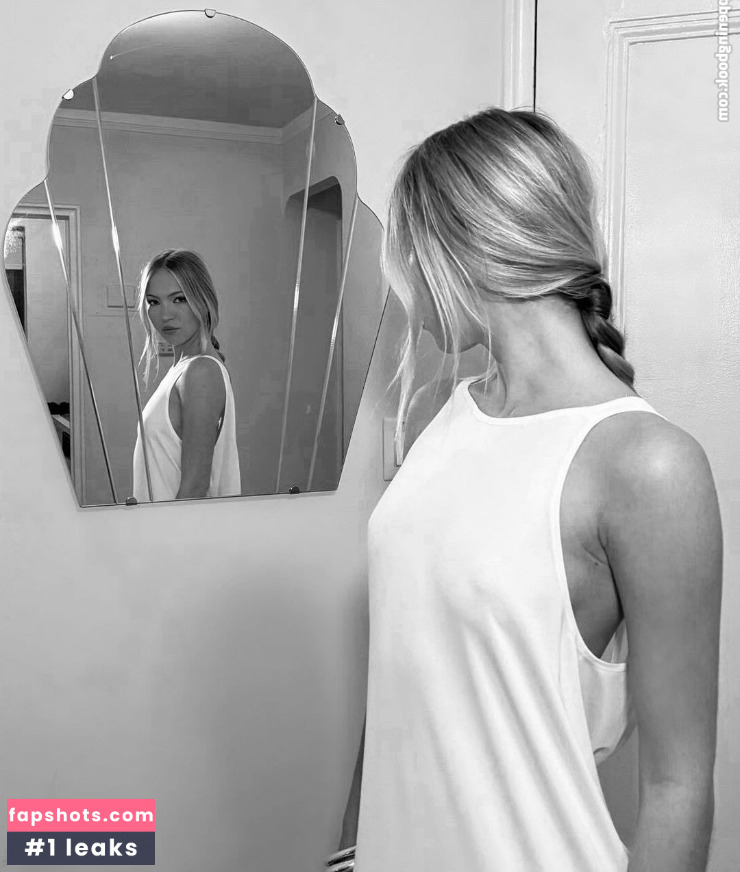 Lila Moss gallery photo #35