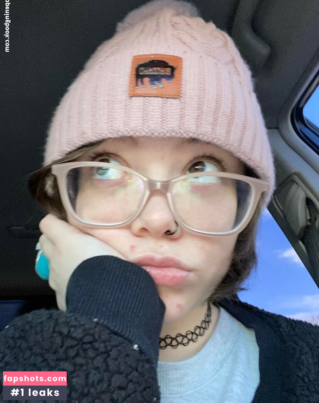 Lilac Lullaby gallery photo #13