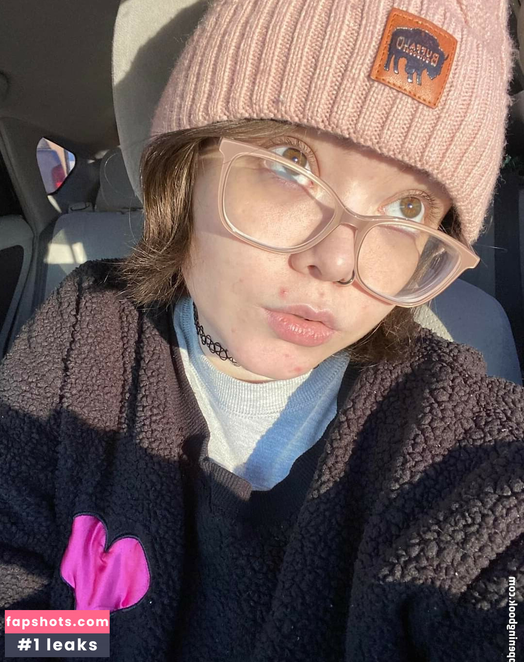 Lilac Lullaby gallery photo #14