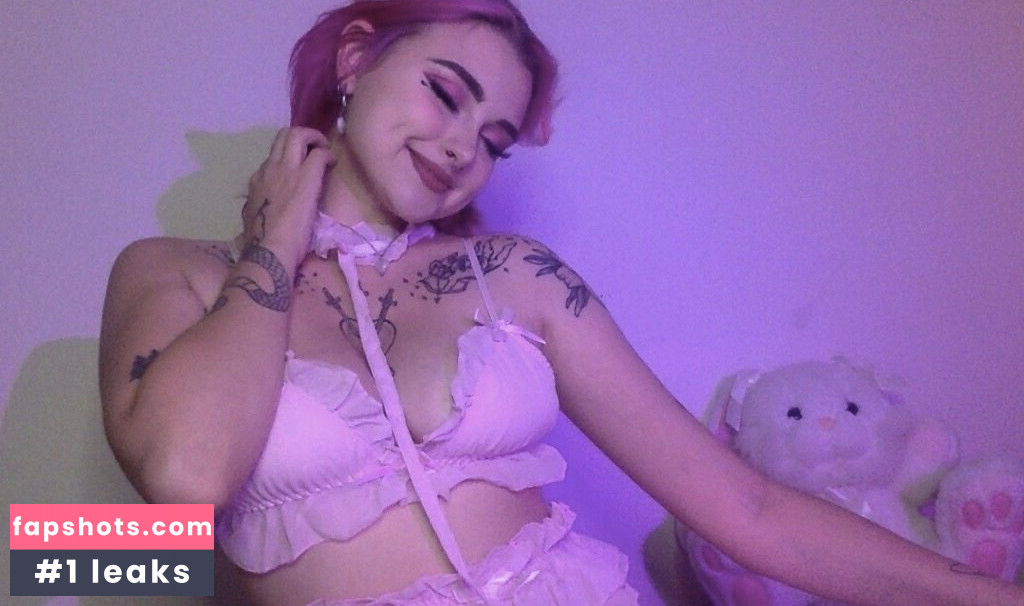 Lilacfables gallery photo #48