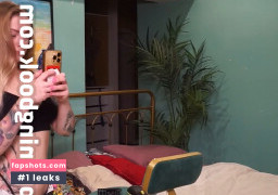 Lili_01 gallery photo #2