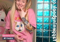 Lili_01 gallery photo #7