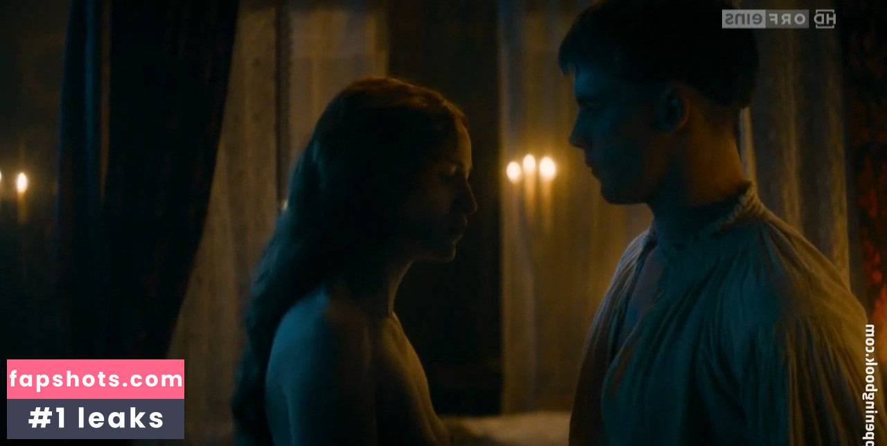 Lili Epply gallery photo #11