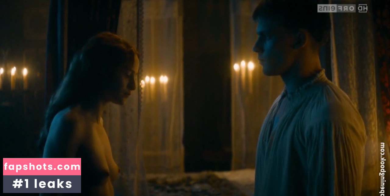 Lili Epply gallery photo #5