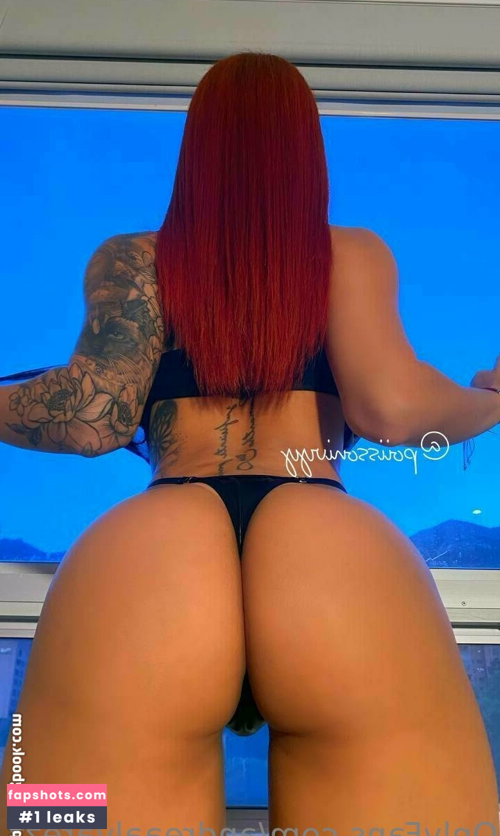 Lili Jones gallery photo #18