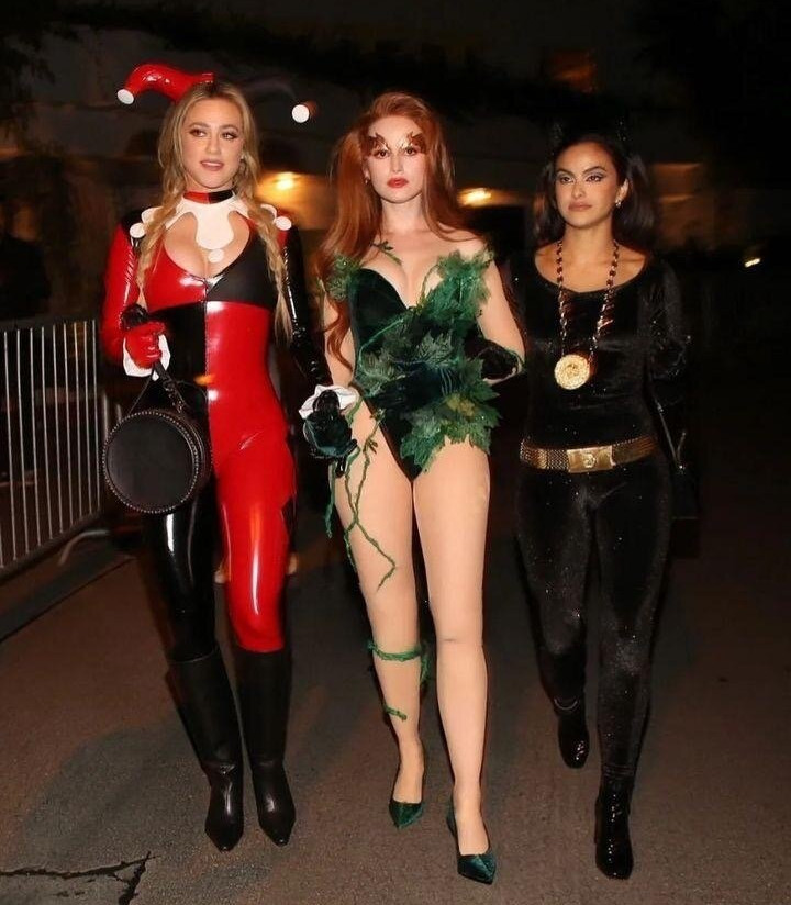 lili-reinhart Nude Leaks OnlyFans Photos #292 - LeakJerk