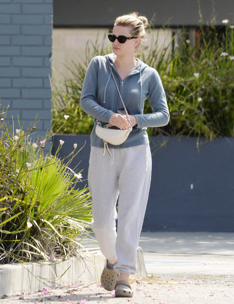 lili-reinhart Nude Leaks OnlyFans Photos #415 - LeakJerk