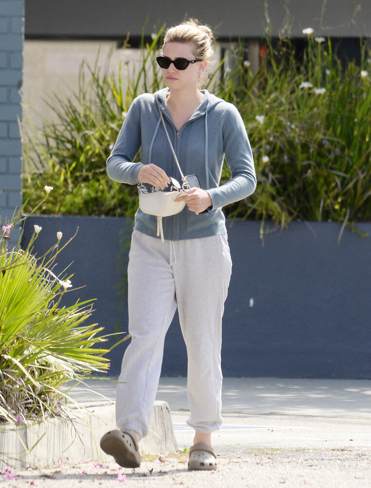 lili-reinhart Nude Leaks OnlyFans Photos #419 - LeakJerk