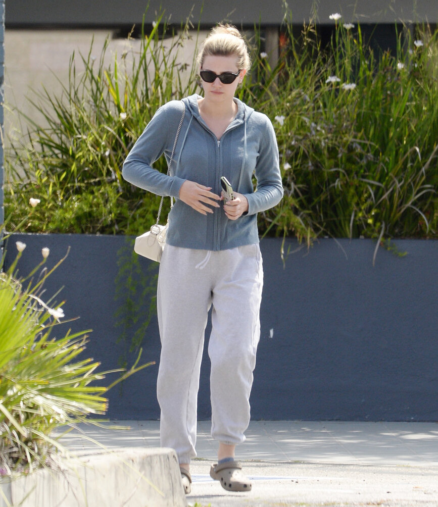 lili-reinhart Nude Leaks OnlyFans Photos #424 - LeakJerk