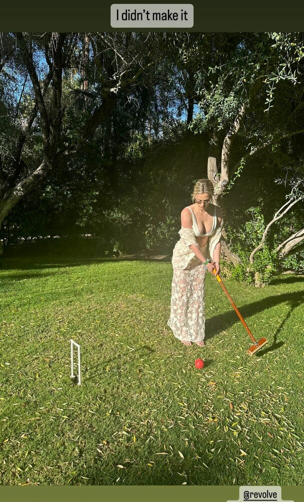 lili-reinhart Nude Leaks OnlyFans Photos #434 - LeakJerk