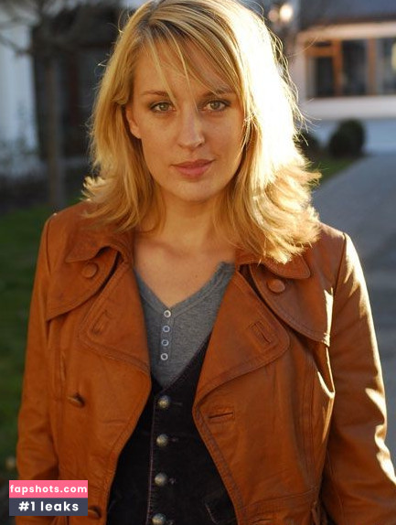 Lilian Klebow gallery photo #11