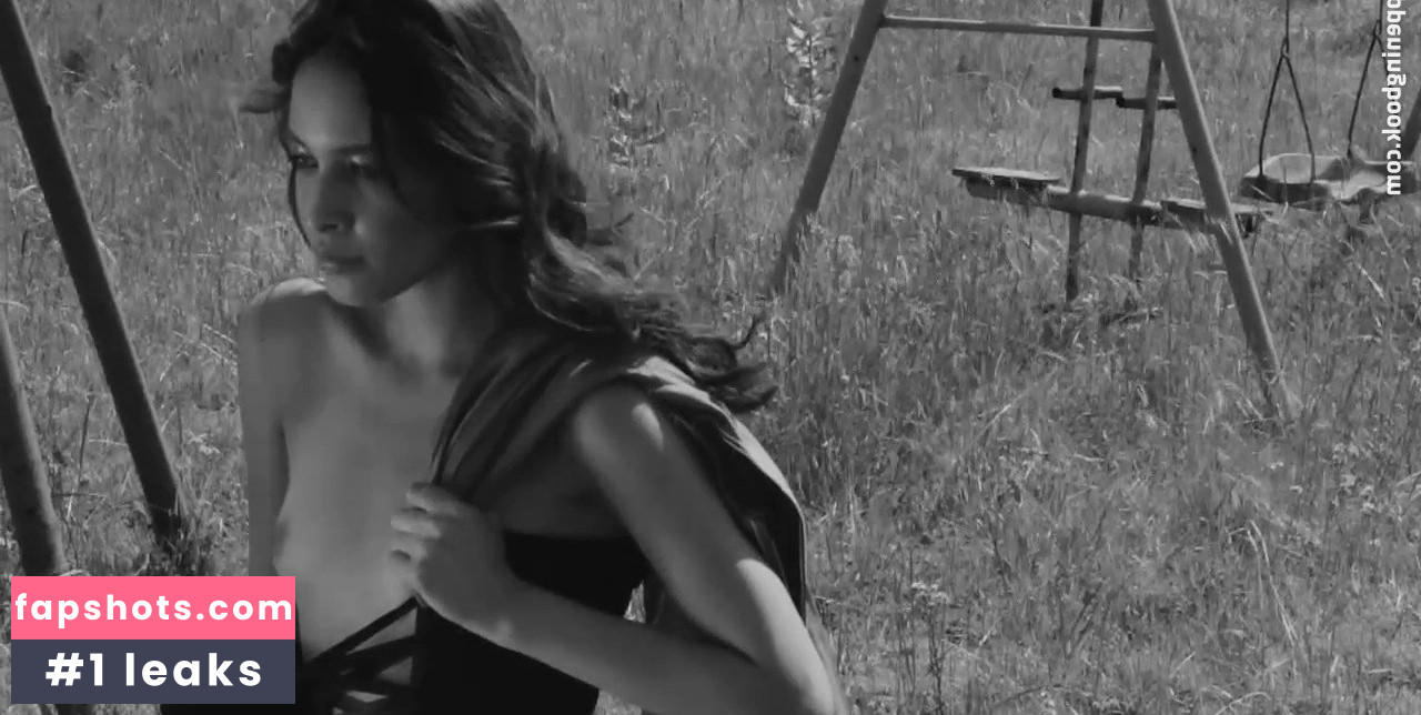 Liliana Camba gallery photo #12