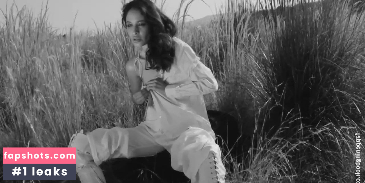 Liliana Camba gallery photo #19