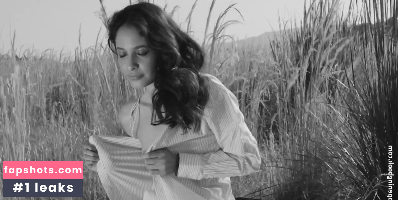 Liliana Camba gallery photo #3