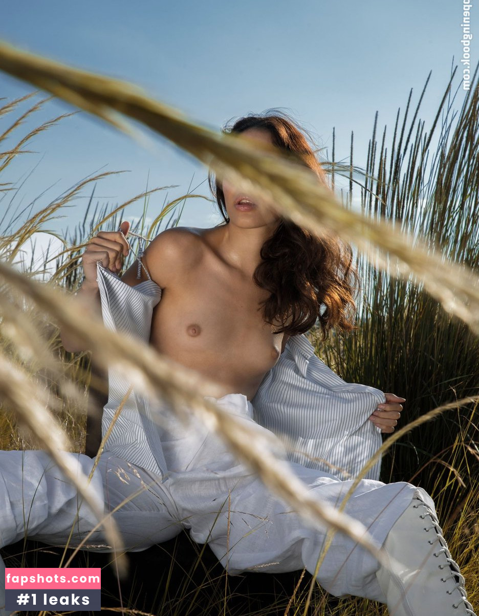 Liliana Camba gallery photo #31