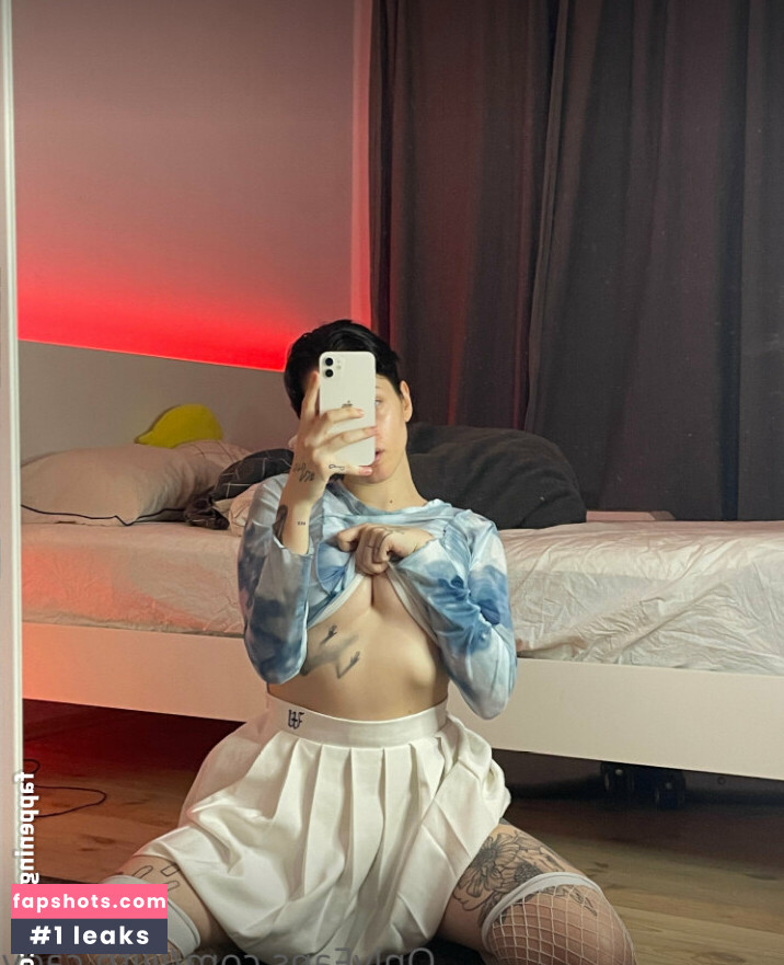 Lilith Cady gallery photo #17