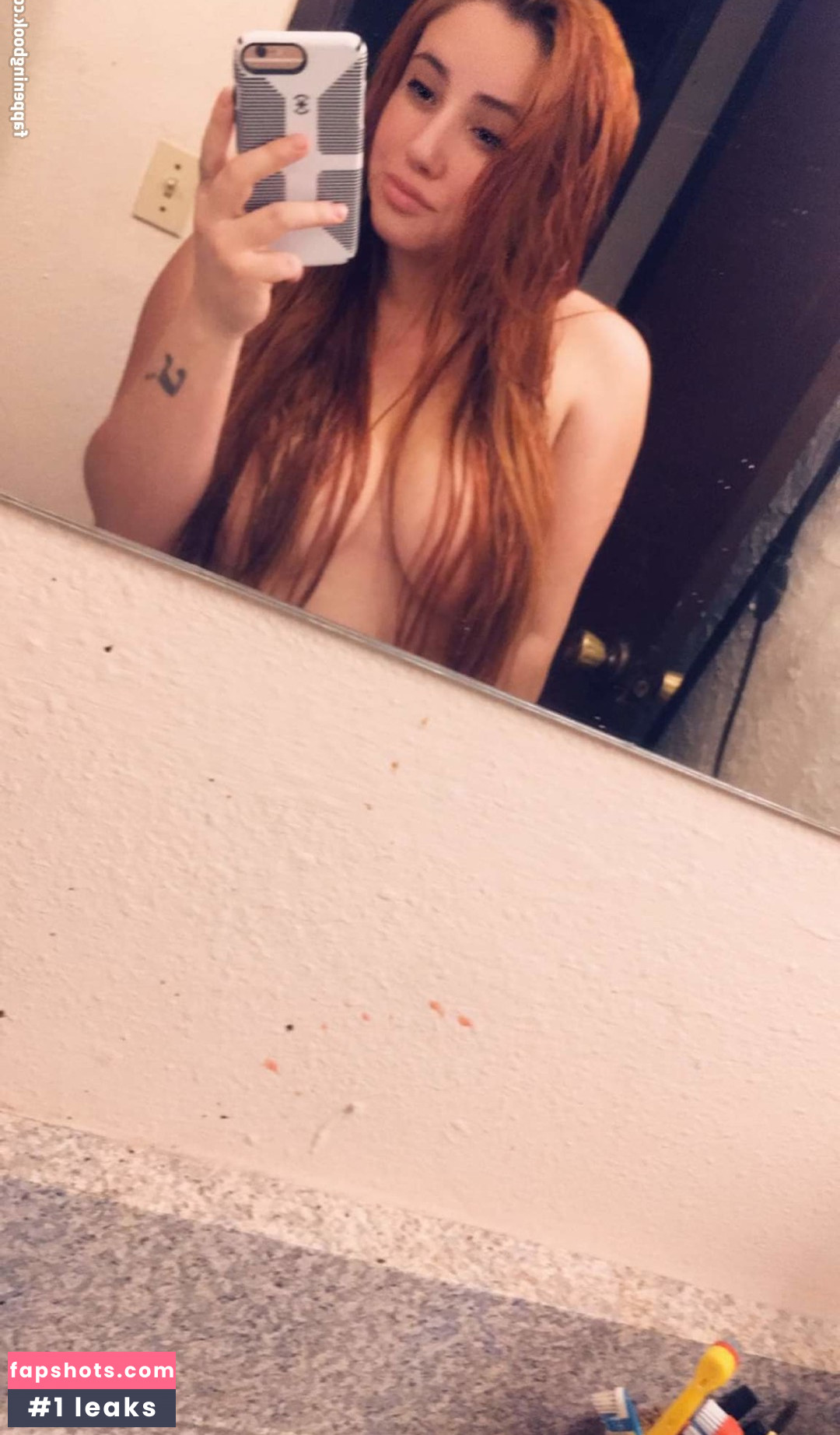 Lilith Morningstar gallery photo #16