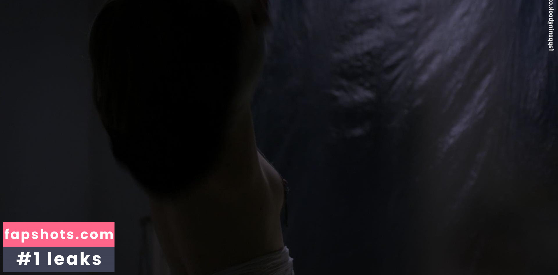 Lilith Stangenberg gallery photo #22