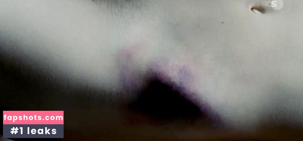 Lilith Stangenberg gallery photo #29