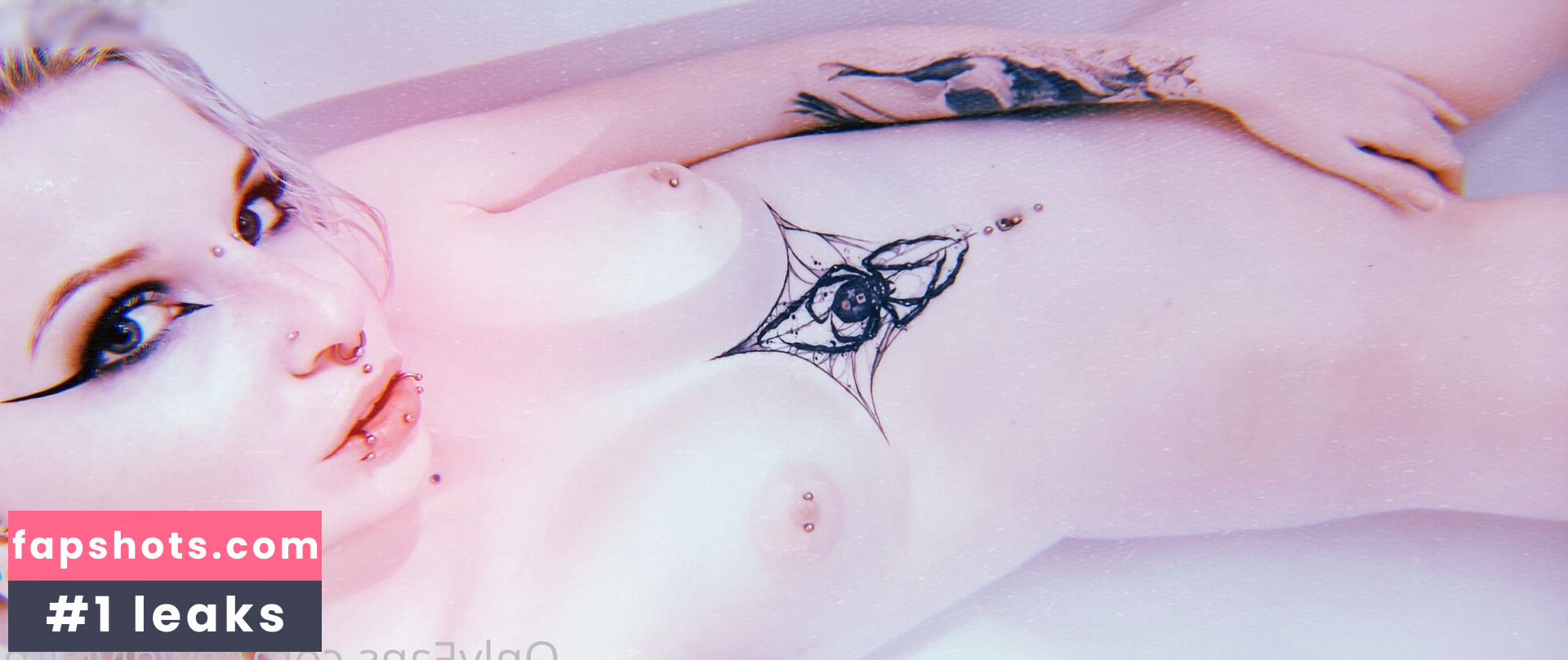 Lilith Whitic gallery photo #16