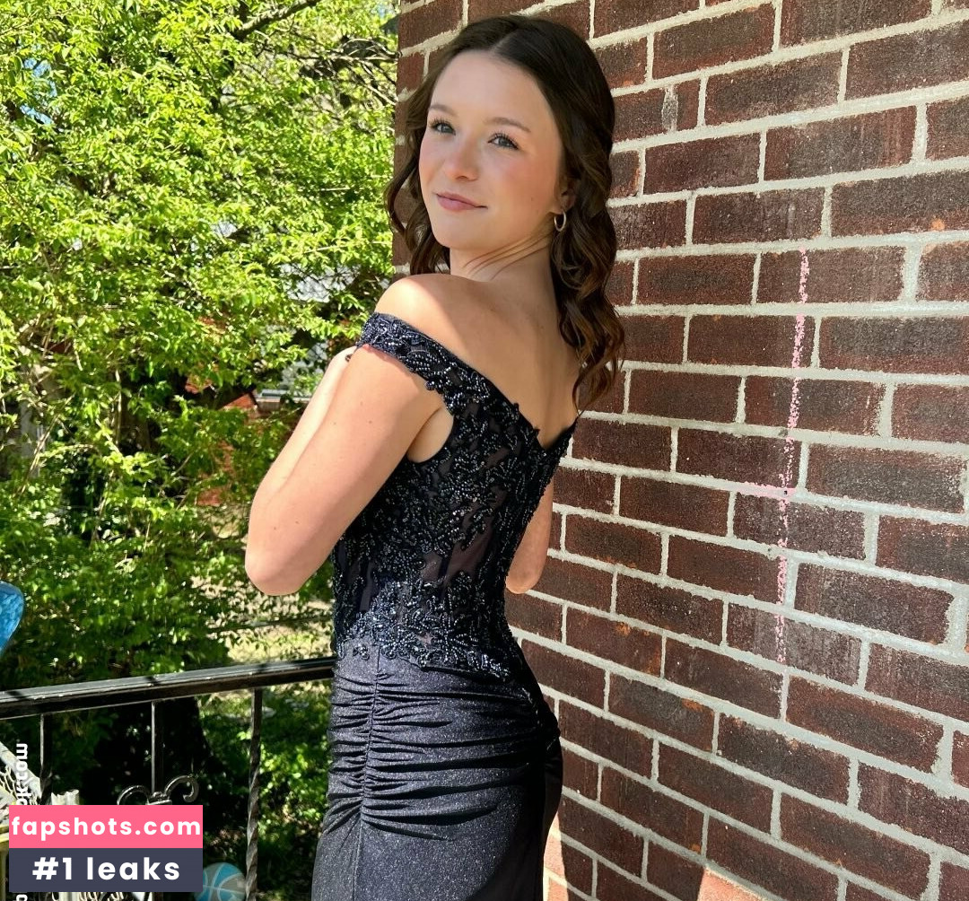 Lillie Goldman gallery photo #8