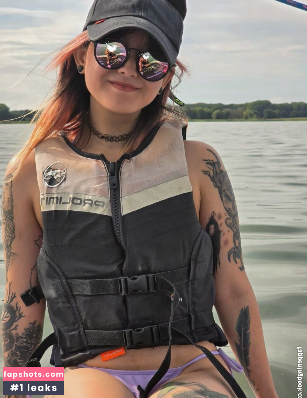 Lillimon gallery photo #9