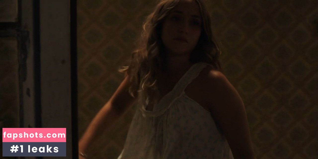 Lilly-Fleur Pointeaux gallery photo #26