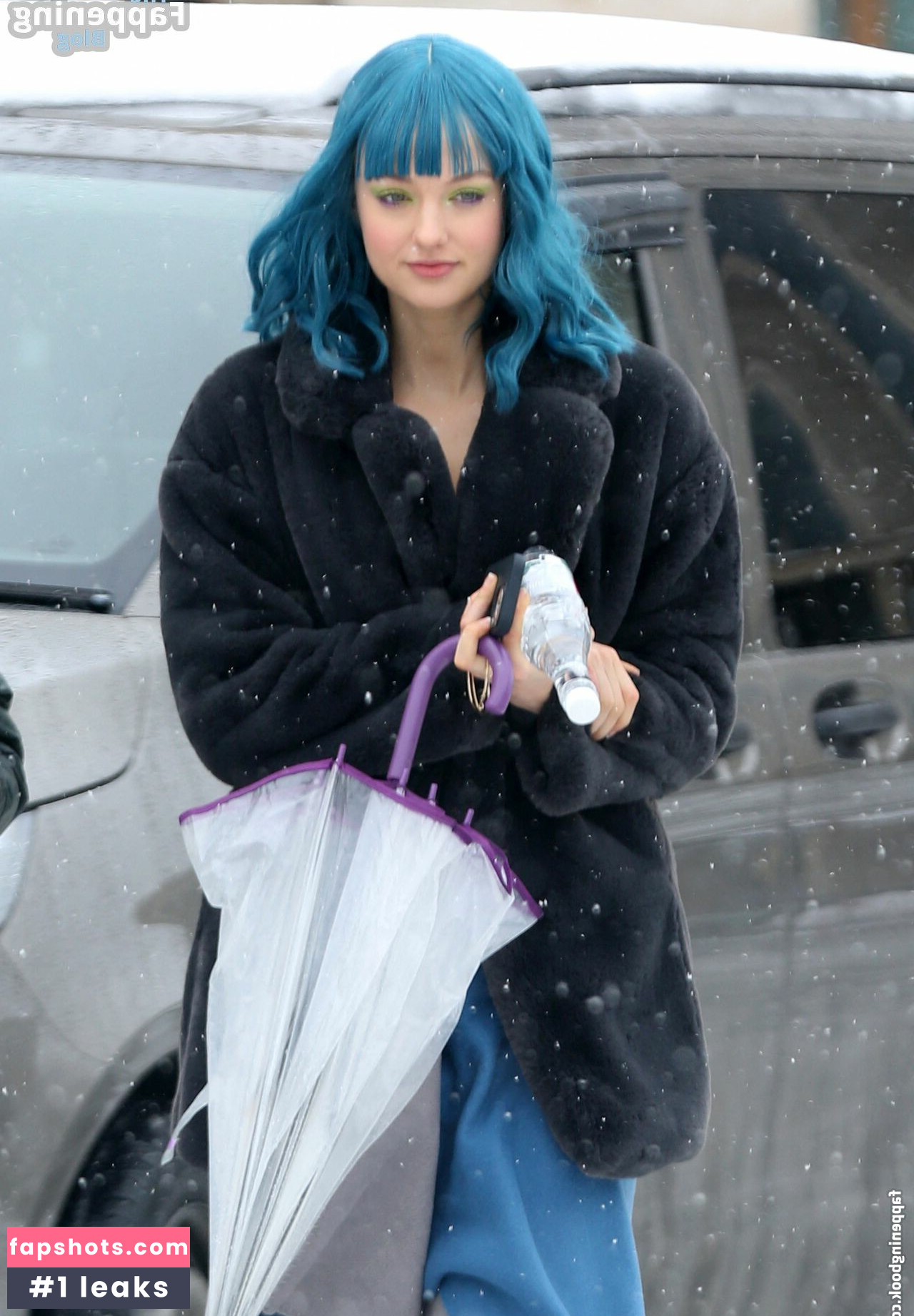 Lilly Krug gallery photo #21