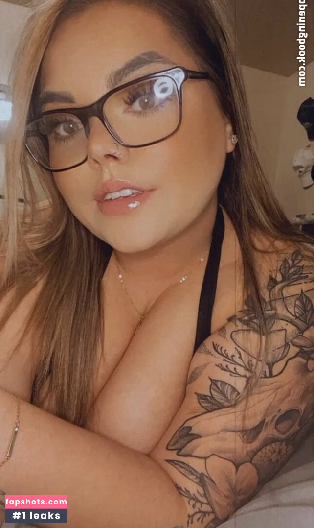 Lilly M gallery photo #27