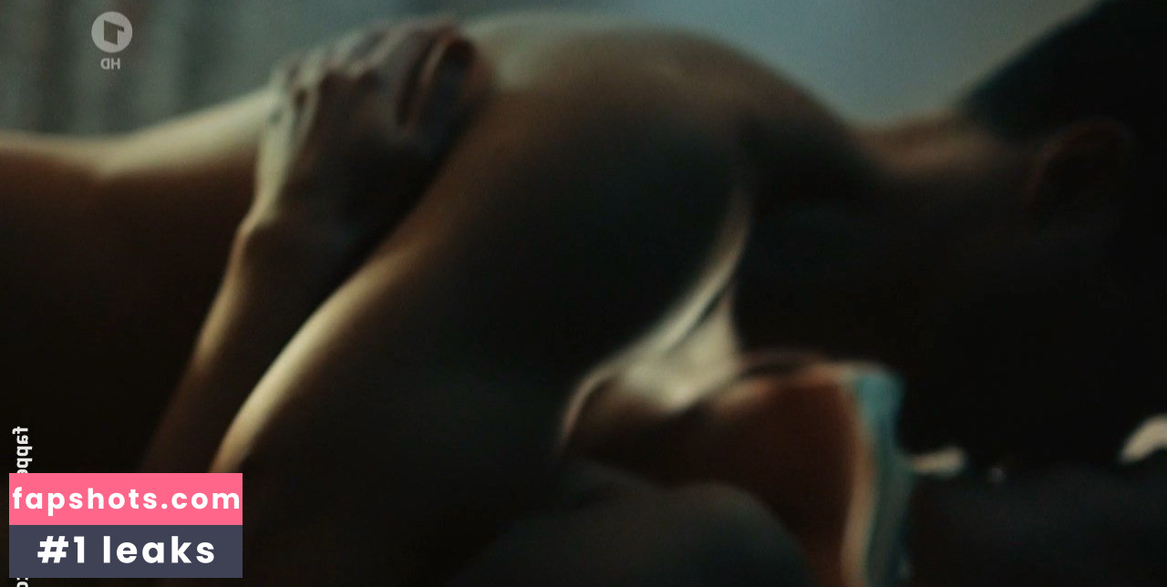 Lilly Menke gallery photo #4