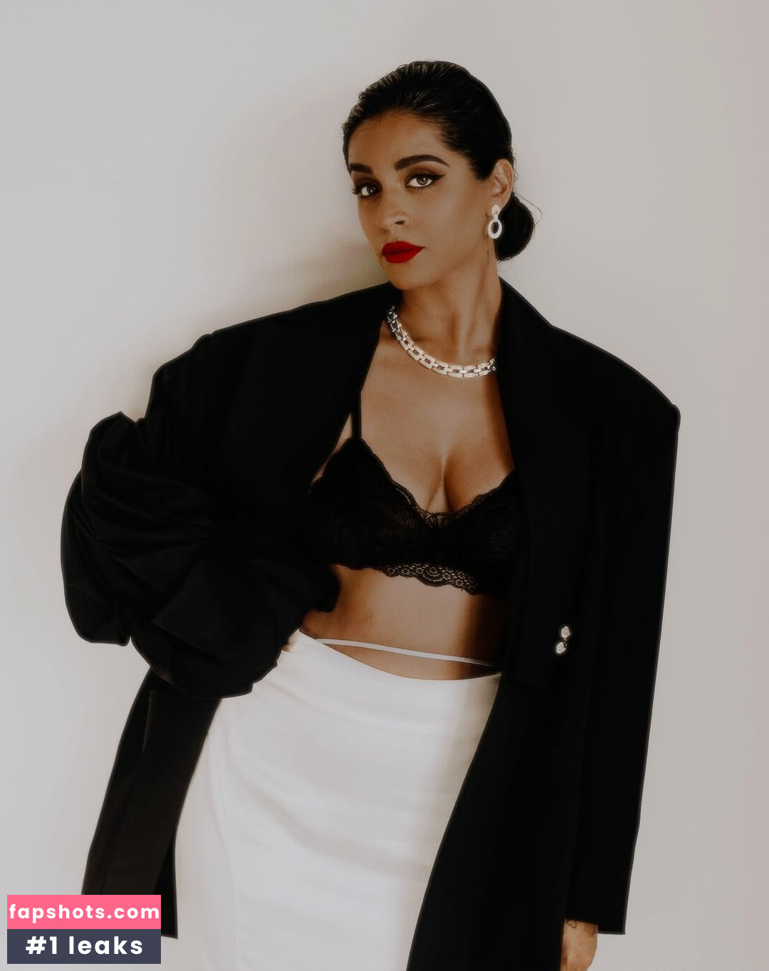 Lilly Singh gallery photo #31