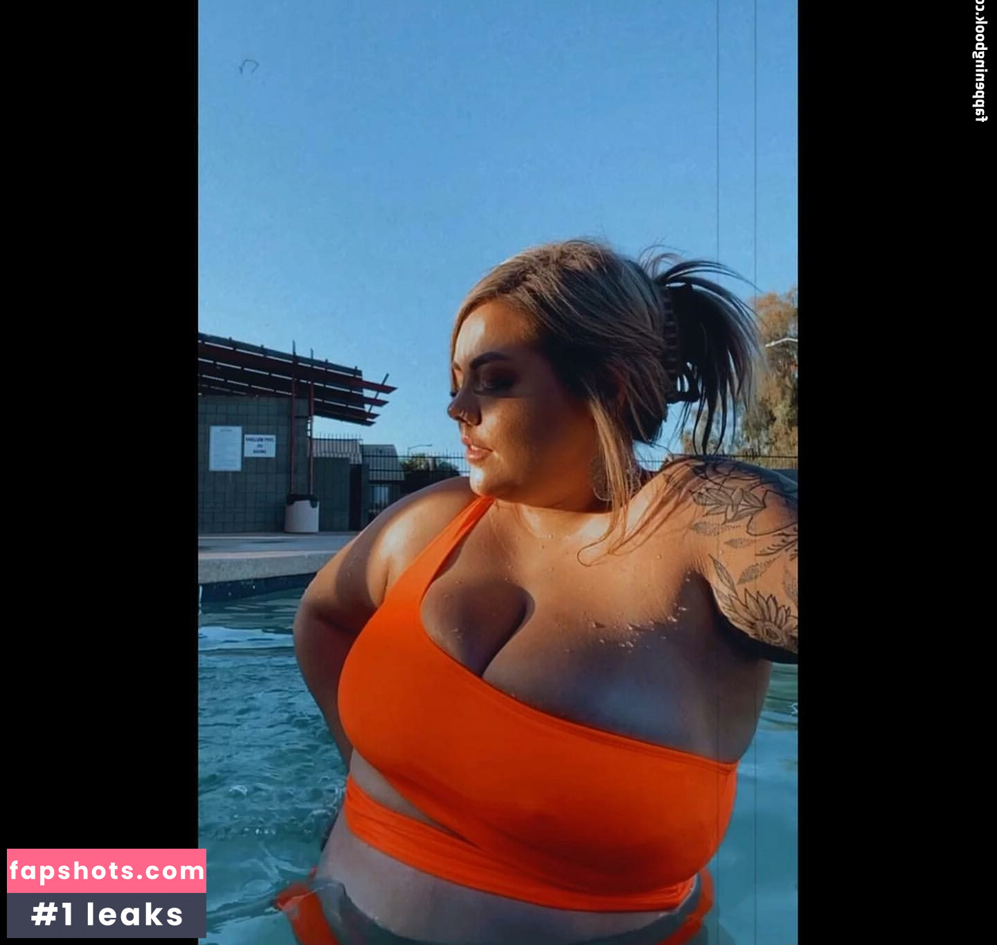 Lilly Zamora gallery photo #19