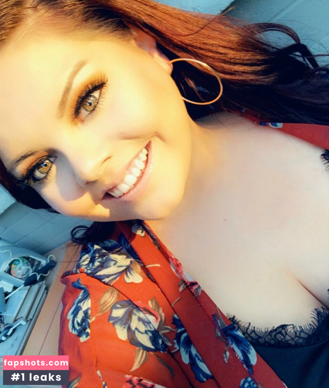 Lilly Zamora gallery photo #28