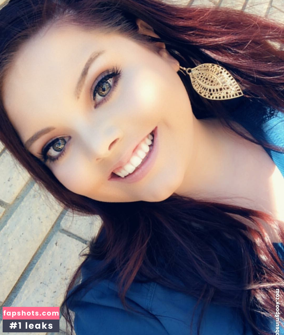 Lilly Zamora gallery photo #30