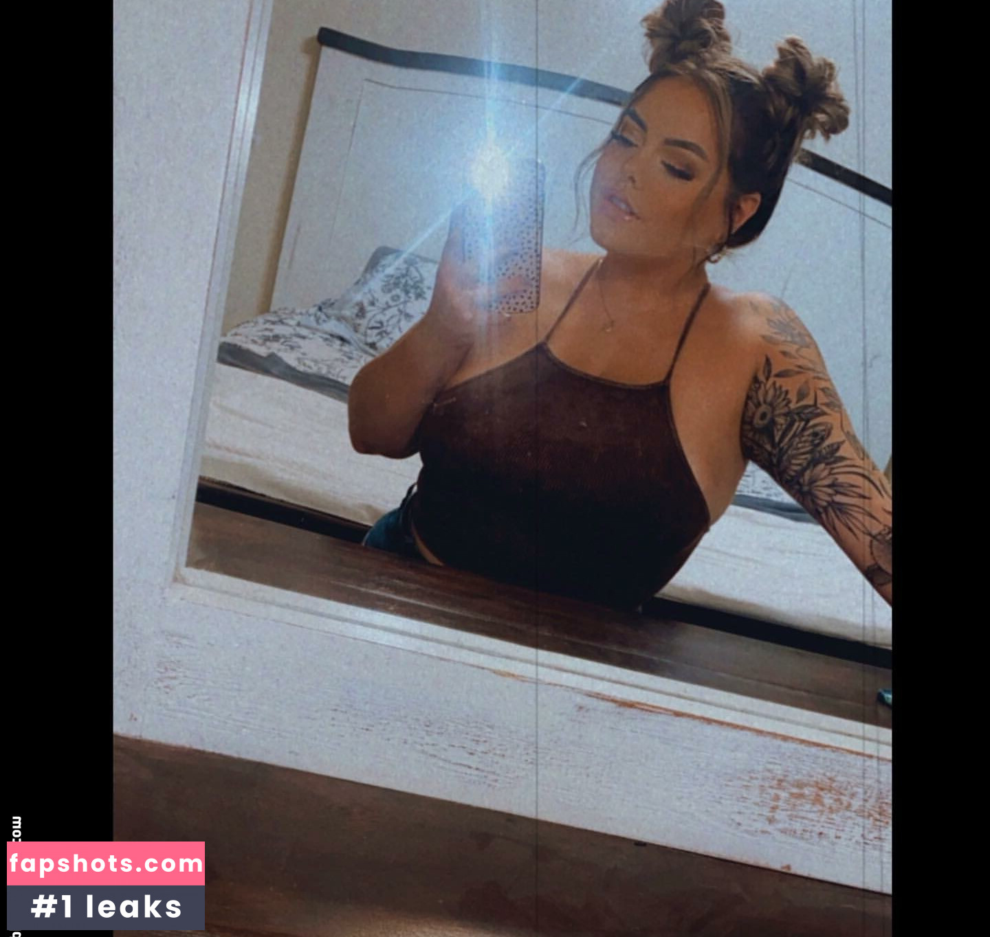 Lilly Zamora gallery photo #41