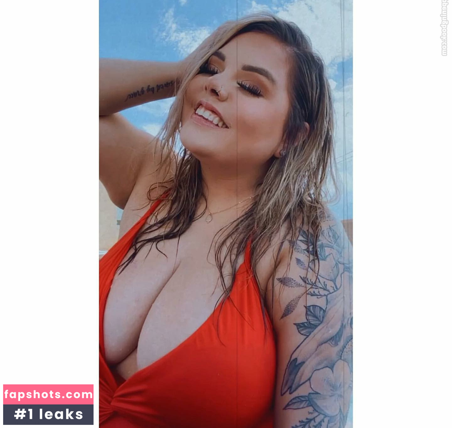 Lilly Zamora gallery photo #44