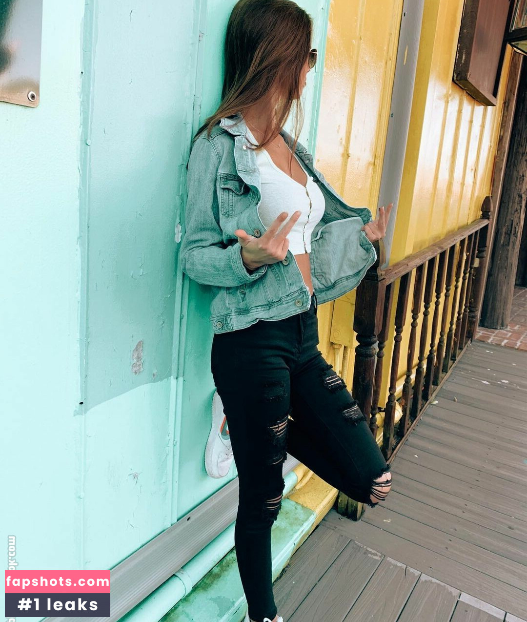 lillyackerman gallery photo #5