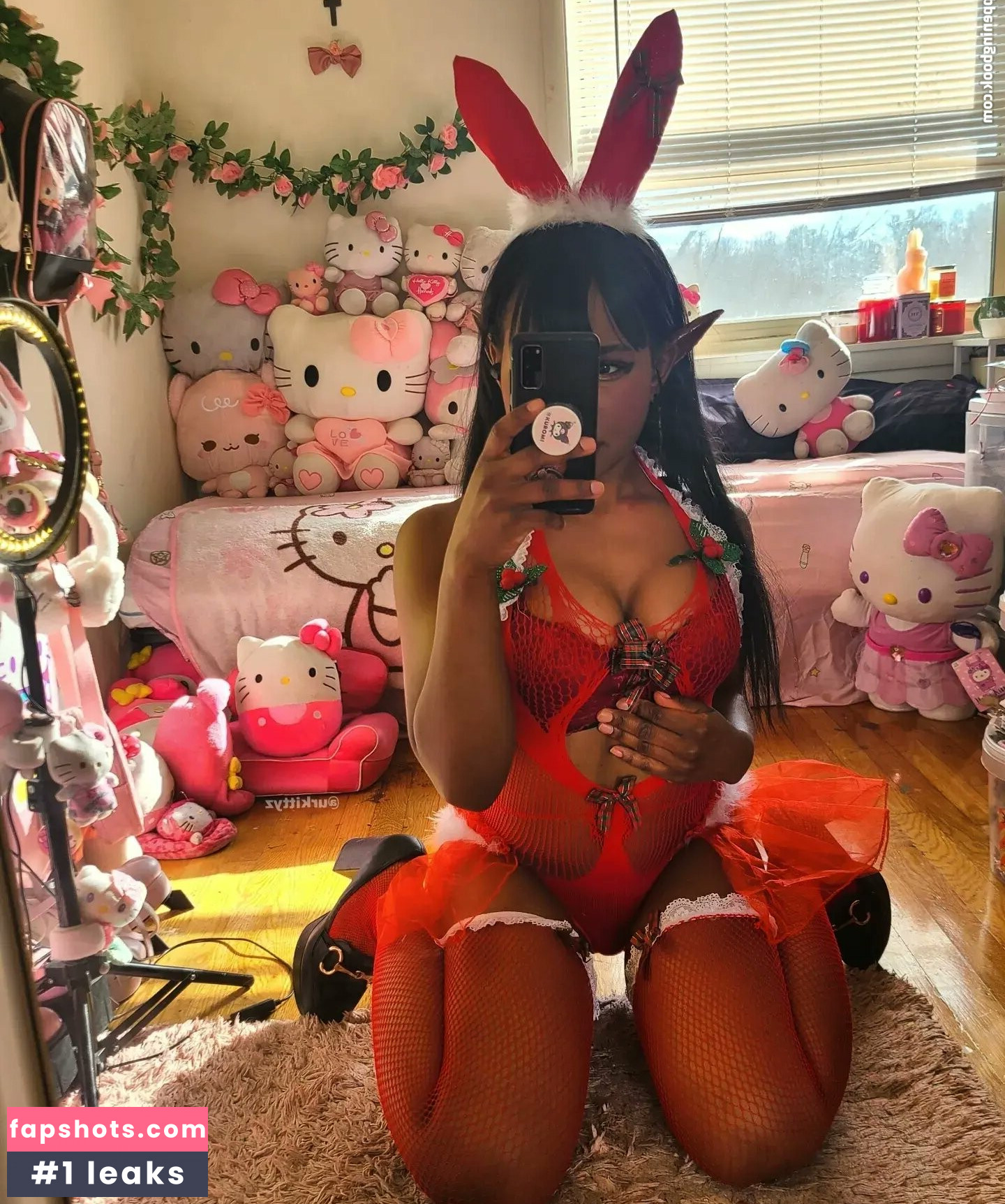 Lilrawrs gallery photo #11