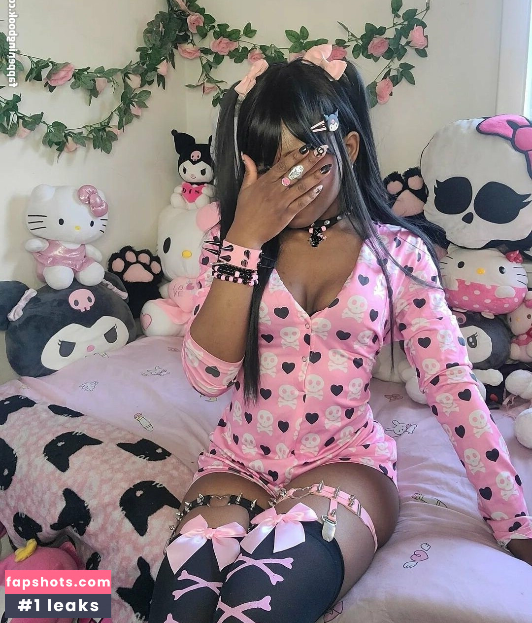 Lilrawrs gallery photo #12