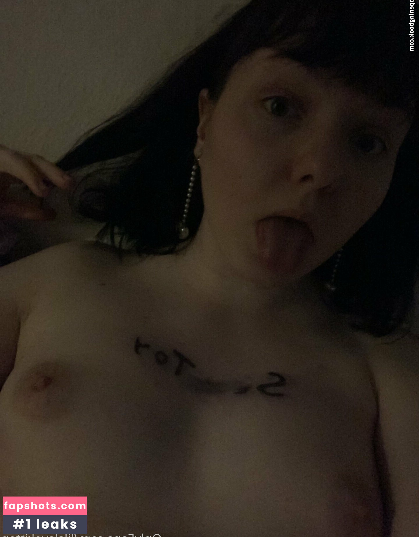 Lilslvkitten gallery photo #43